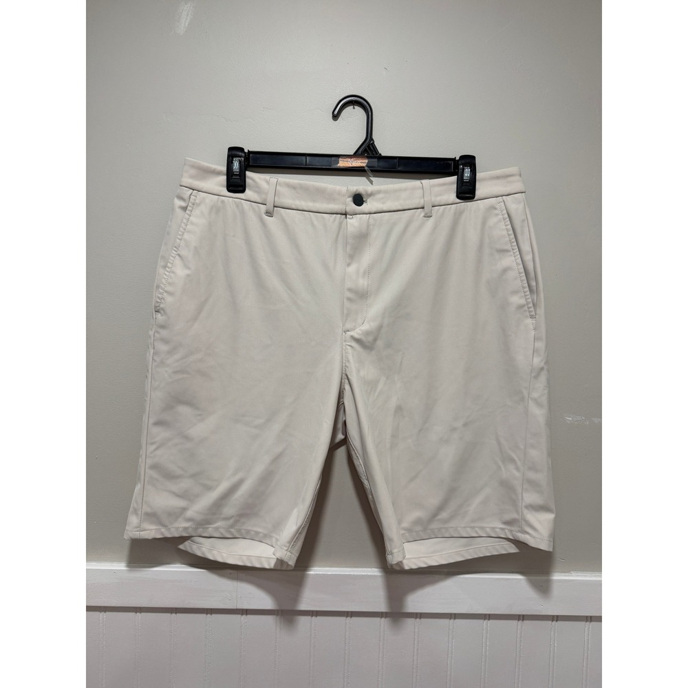 Johnnie-O Performance Shorts Cream Stretch Man Size 38
